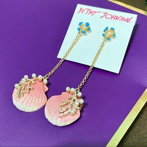 🐚🐚 NWT Betsey Johnson Seashell Statement Drop Earrings Pink Gold Crystals